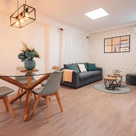 Centrico Y Tranquilo Apartment *